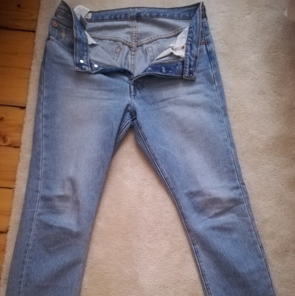 Levi's 501 100% cotton in light denim - Picture 4 of 7